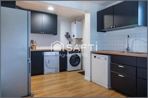 Appartement type maison au calme, garage et stationnement libre dans copro