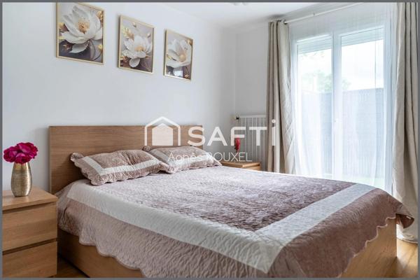 Appartement type maison au calme, garage et stationnement libre dans copro