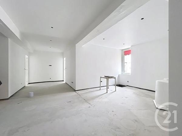 Immeuble à vendre  240 m 2   MELUN  - 77