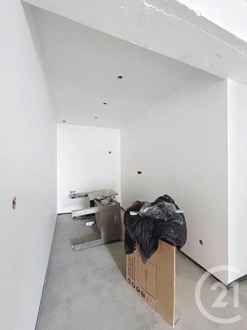 Immeuble à vendre  240 m 2   MELUN  - 77
