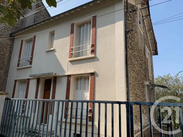 Immeuble à vendre  240 m 2   MELUN  - 77