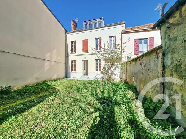 Immeuble à vendre  240 m 2   MELUN  - 77