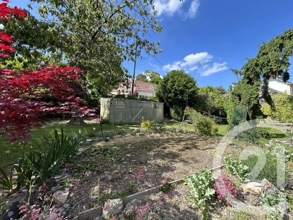 Terrain à vendre  568 m 2   JUZIERS  - 78