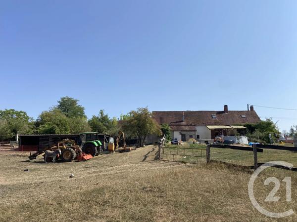 Maison à vendre  5 pièces - 126 m 2   LA GUERCHE SUR L AUBOIS  - 18