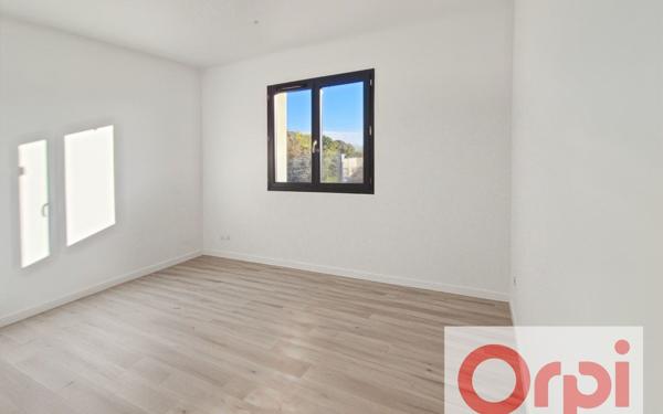 Maison à vendre    5 pièces • 103 m2 Grenade