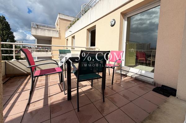 Appartement
                                                                                                                                                                                                                                                                                                                        5 pièce(s)                                                                                                                                                                                                          4 chambre(s)                                                                                                                                                                                                          160.29  m²