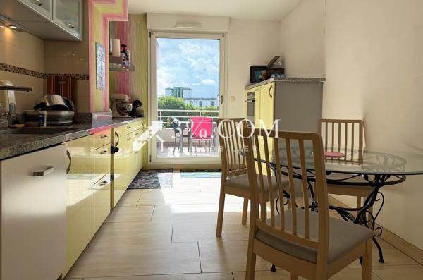 Appartement
                                                                                                                                                                                                                                                                                                                        5 pièce(s)                                                                                                                                                                                                          4 chambre(s)                                                                                                                                                                                                          160.29  m²