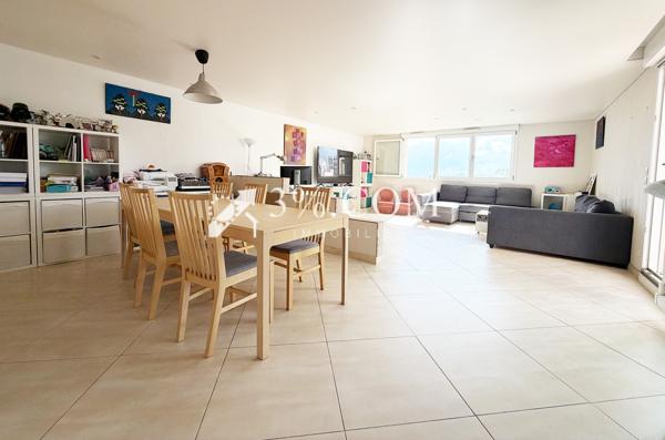 Appartement
                                                                                                                                                                                                                                                                                                                        5 pièce(s)                                                                                                                                                                                                          4 chambre(s)                                                                                                                                                                                                          160.29  m²