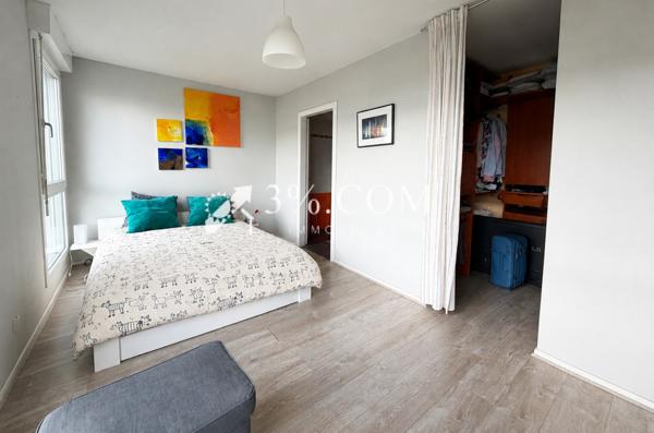Appartement
                                                                                                                                                                                                                                                                                                                        5 pièce(s)                                                                                                                                                                                                          4 chambre(s)                                                                                                                                                                                                          160.29  m²