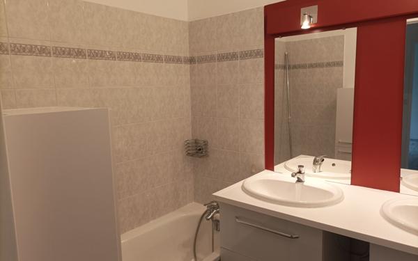 Appartement à louer    4 pièces • 78,64 m2 Villeurbanne