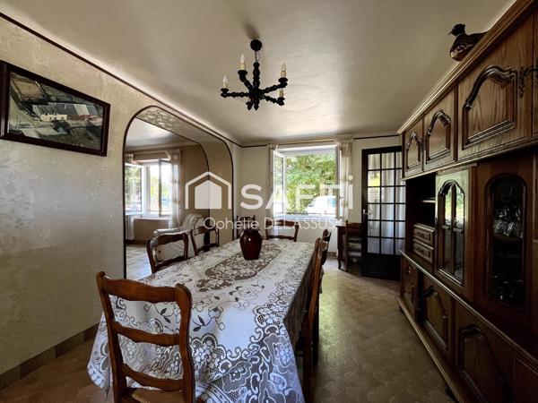 MAISON DE CARACTÈRE À RÉINVENTER AU COEUR DE LA CAMPAGNE CORRÉZIENNE.