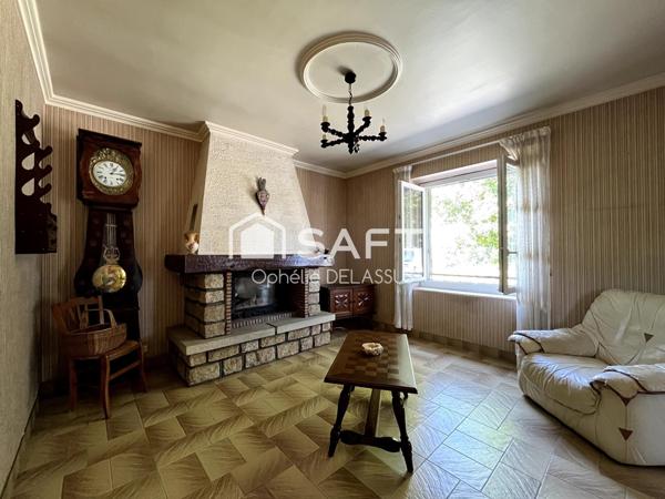 MAISON DE CARACTÈRE À RÉINVENTER AU COEUR DE LA CAMPAGNE CORRÉZIENNE.