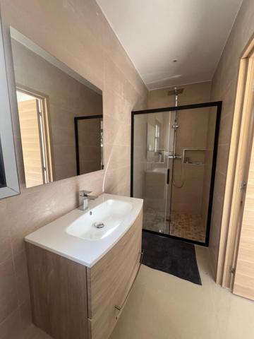 Spacieuse, lumineuse et èconome