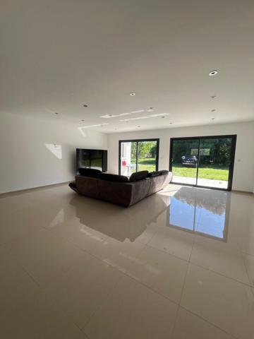 Spacieuse, lumineuse et èconome