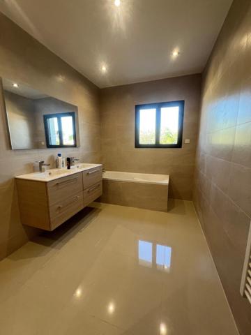 Spacieuse, lumineuse et èconome