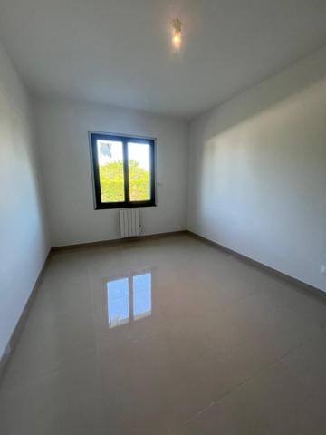 Spacieuse, lumineuse et èconome