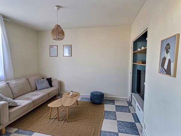 Appartement A LOUER MEUBLE Clermont-Ferrand - Secteur Chambrettes / Chanteranne / La Gauthière