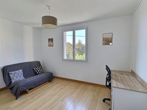 Appartement A LOUER MEUBLE Clermont-Ferrand - Secteur Chambrettes / Chanteranne / La Gauthière