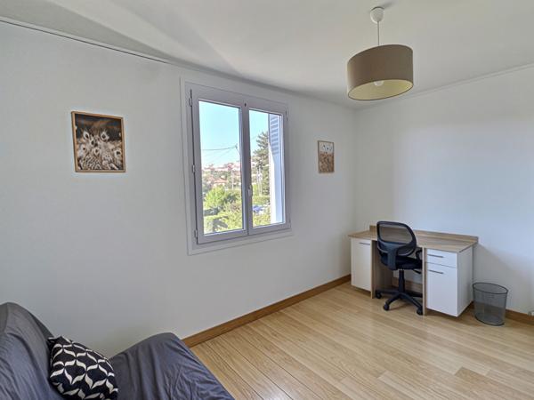Appartement A LOUER MEUBLE Clermont-Ferrand - Secteur Chambrettes / Chanteranne / La Gauthière