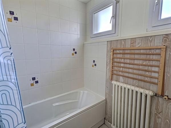 Appartement A LOUER MEUBLE Clermont-Ferrand - Secteur Chambrettes / Chanteranne / La Gauthière