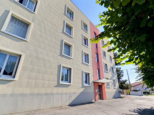 Appartement A LOUER MEUBLE Clermont-Ferrand - Secteur Chambrettes / Chanteranne / La Gauthière