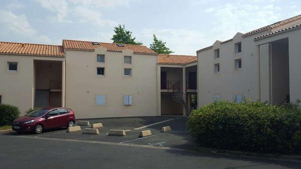 LA ROCHE SUR YON / Location Appartement 1 Pièce 35 m²