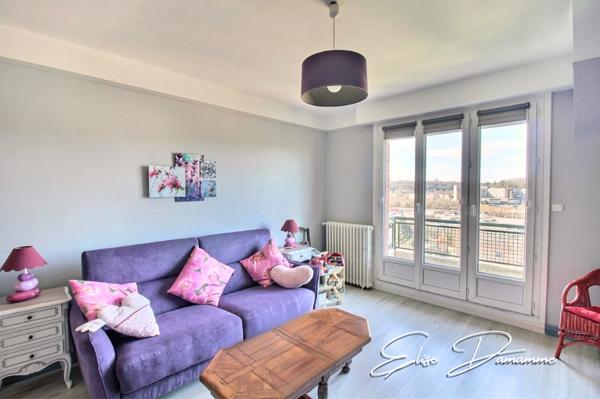 EXCLUSIVITE Sur Montivilliers- Demeure familiale avec salle de cinéma et appartement indépendant