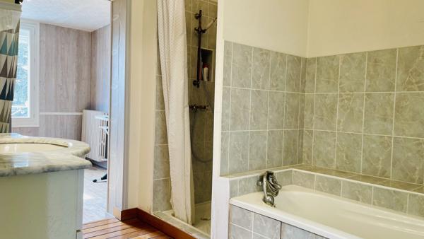 Noyon (60400) Maison de ville