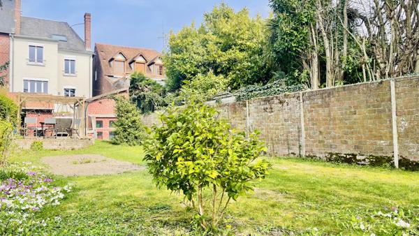 Noyon (60400) Maison de ville