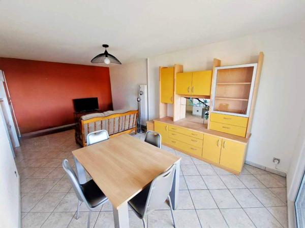 Appartement 2 pièce(s) 1 chambre(s) 57.1 m²