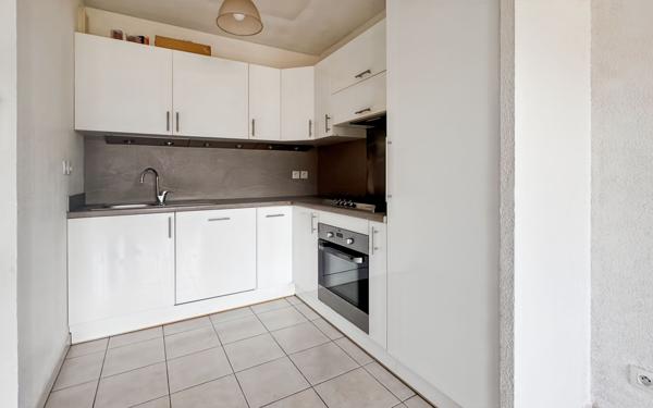 Appartement à vendre    3 pièces • 52 m2 Nice