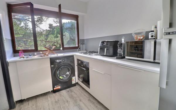 Appartement à vendre    4 pièces • 77,75 m2 Marseille 13