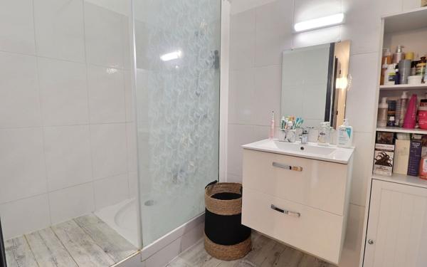 Appartement à vendre    4 pièces • 77,75 m2 Marseille 13