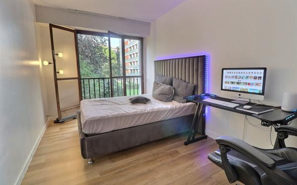 Appartement à vendre    4 pièces • 77,75 m2 Marseille 13