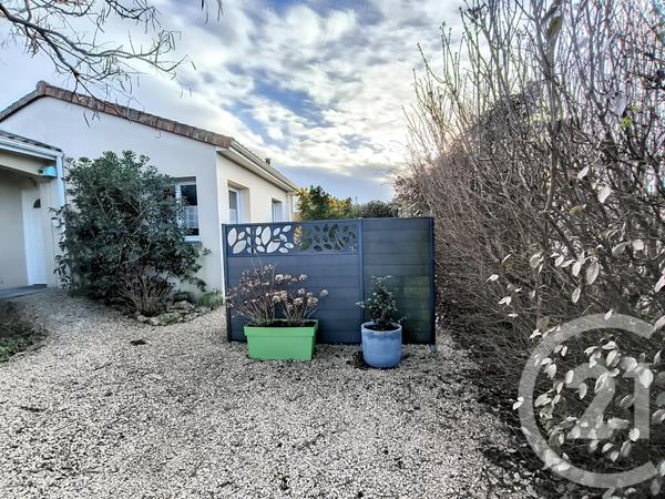 Maison à vendre  7 pièces - 202 m2 MIGNE AUXANCES - 86