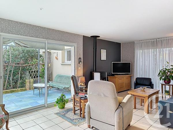 Maison à vendre  7 pièces - 202 m2 MIGNE AUXANCES - 86