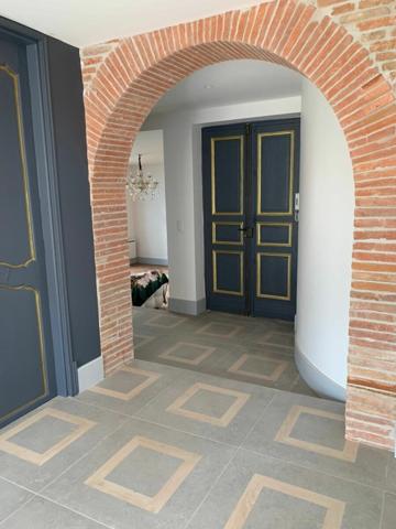 Maison à louer    6 pièces •  Grenade