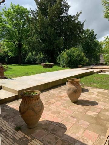 Maison à louer    6 pièces •  Grenade