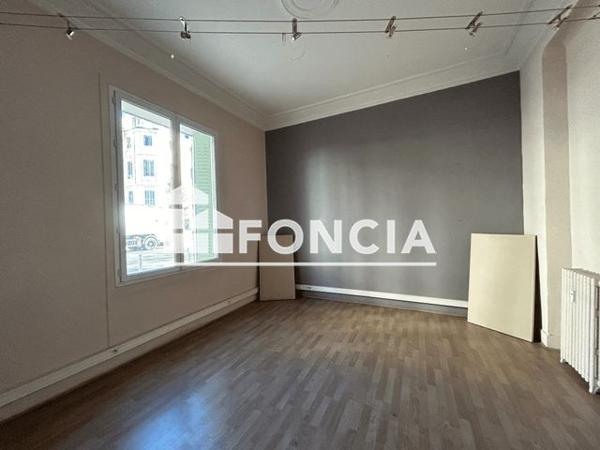 Location Local commercial 2 pièces 78.19 m² - 59BD MARECHAL FOCH Toulon 83000