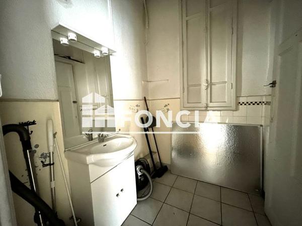 Location Local commercial 2 pièces 78.19 m² - 59BD MARECHAL FOCH Toulon 83000