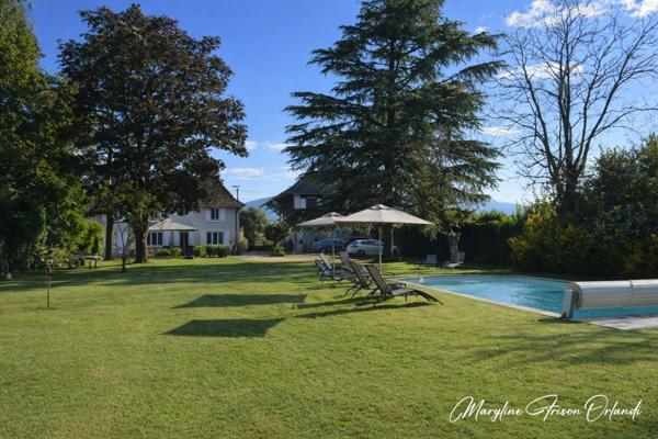 Demeure de caractère du XVIIIᵉ siècle avec gîte de standing