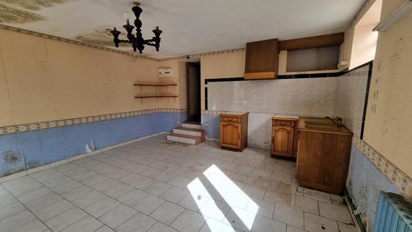 Secteur La Courbe - Maison lumineuse avec jardin plein sud et beau potentiel