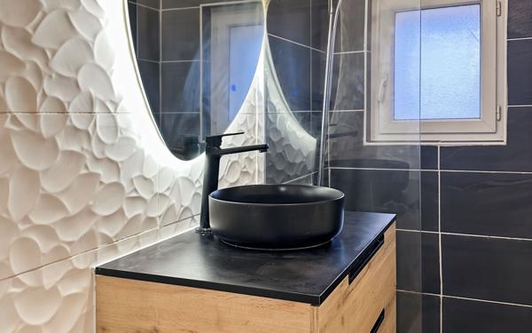 Appartement à louer    4 pièces •  Lachapelle-sous-Aubenas