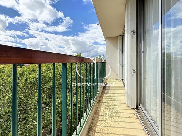 Appartement Villejuif 4 pièce(s) 86 M² Cave et Parking