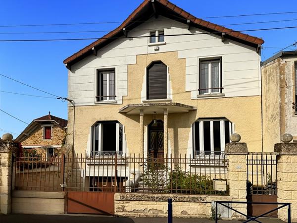 Maison Dammarie Les Lys 7 pièce(s) 149,95m2