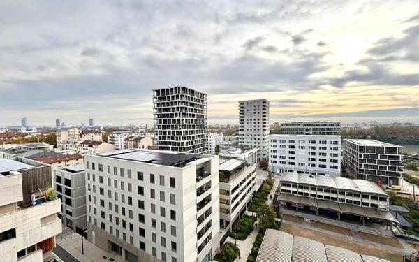 Appartement à louer    3 pièces • 64,40 m2 Lyon 2