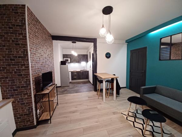 Type 2 meublé très bon état rue des Frères Delmas Aurillac Détails des diagnostics énergétiques