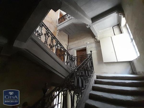 Immeuble à vendre 866m²