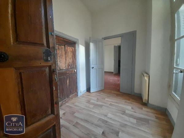 Immeuble à vendre 866m²