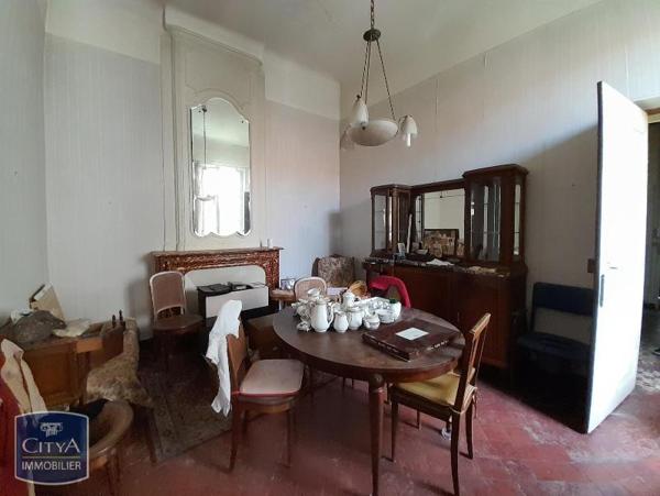 Immeuble à vendre 866m²